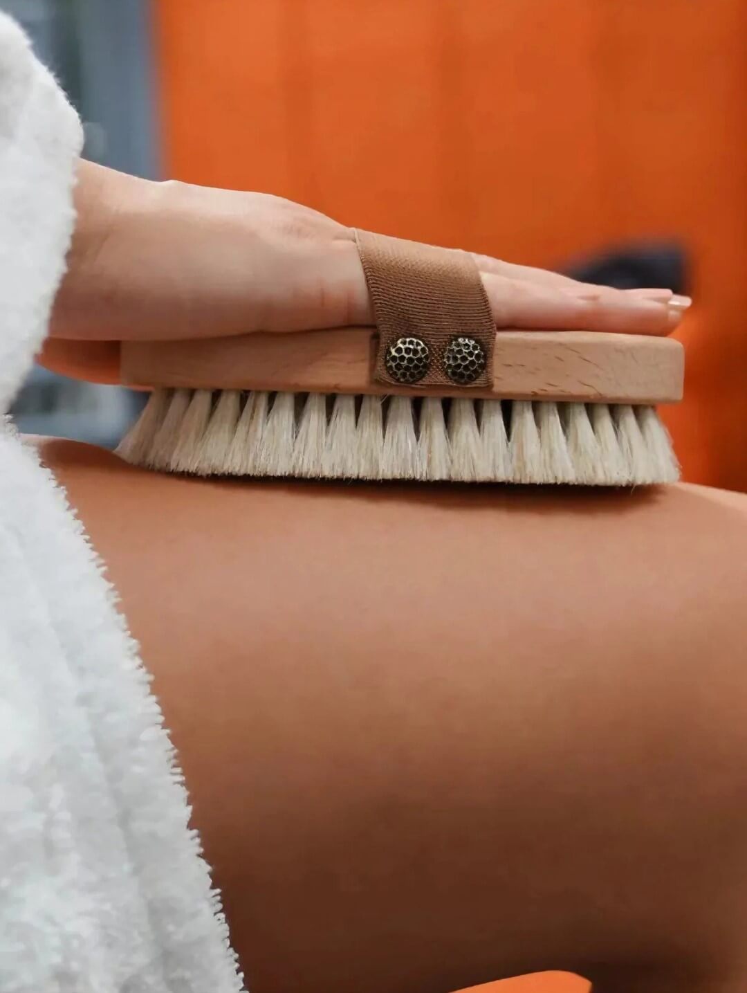 Natural Bristle Body Spa Brush – Wet & Dry Skin Exfoliating Massage Brush for Cellulite & Smooth Skin